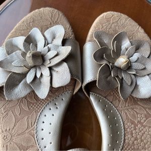 B.O.C. Sandles